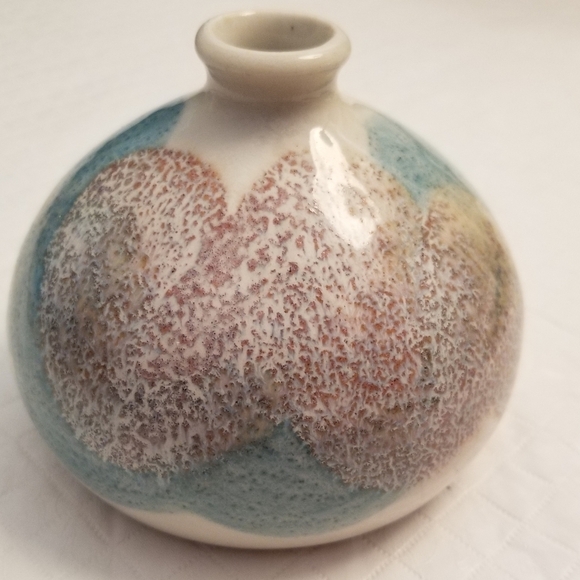 VINTAGE KRAVEC STUDIOS ART POTTERY BUB VASE, HAND PAINTED - Picture 1 of 6